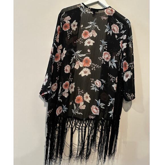 Torrid Size 0 or Large Floral Fringe Hem Sheer Fringe Kimono Cardigan Black Boho - Picture 3 of 9